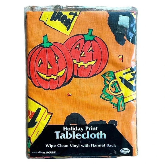 Vintage Halloween Vinyl Flannel Back Round Table Cloth New in Package Spooky Fun - Picture 5 of 6